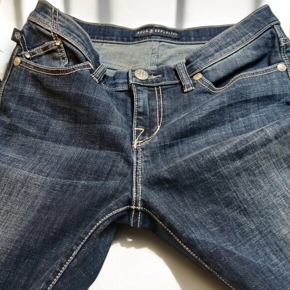 Rock & Republic Kasandra Bottoms Up Bootcut Midrise Embellished Jeans Size 8M - Picture 11 of 12